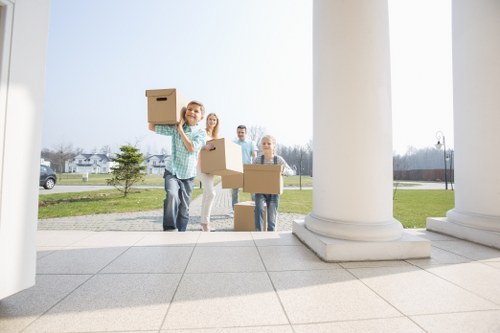 Packing and unpacking service for a move in Islington